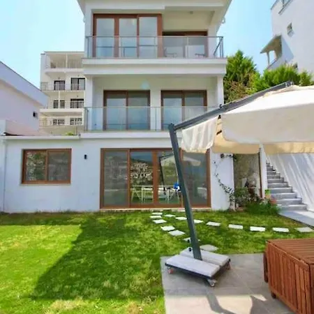 Villa Denize 100 Metre Yakinlikta Plaj Evi Milas